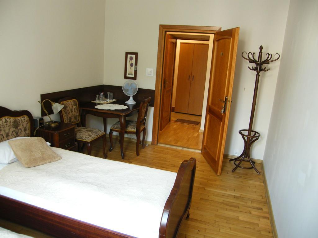Apartamenty Kajzer Krasków Cameră foto