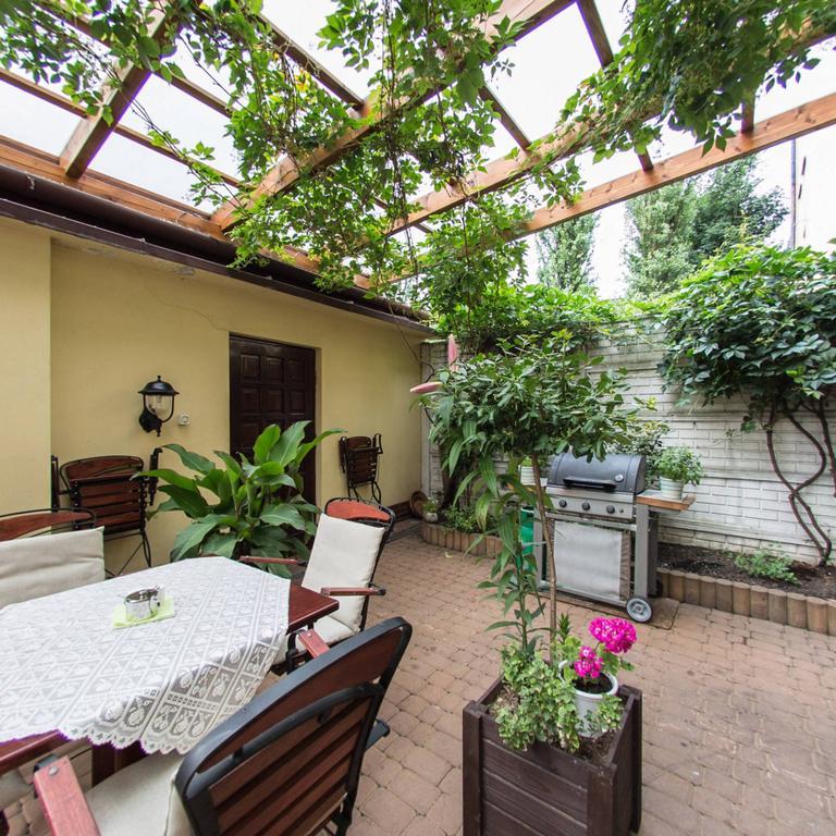 Apartamenty Kajzer Krasków Exterior foto