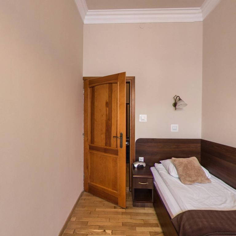 Apartamenty Kajzer Krasków Cameră foto